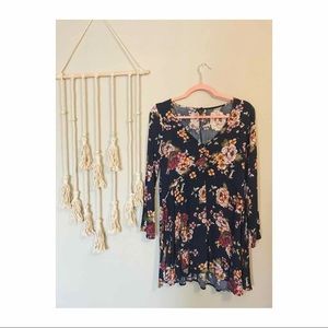 Francesca’s Blue Rain Navy Floral Flowy Dress
